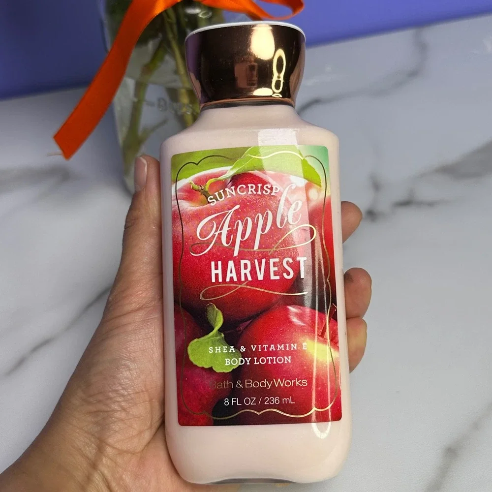Bath & Body Works Sun Crisp Apple Harvest Shea & Vitamin E‎ Body Lotion RETIRED